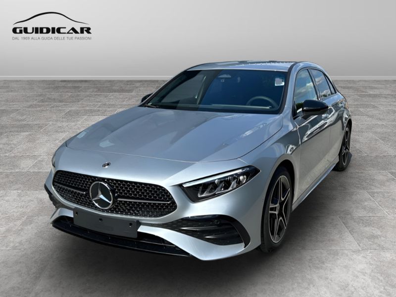GuidiCar - MERCEDES BENZ Classe a 1 A 180 d Automatic AMG Line ADVANCED Nuovo