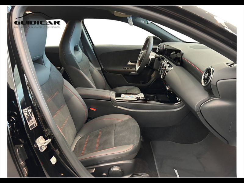 GuidiCar - MERCEDES BENZ Classe a 1 A 180 d Automatic AMG Line ADVANCED Nuovo