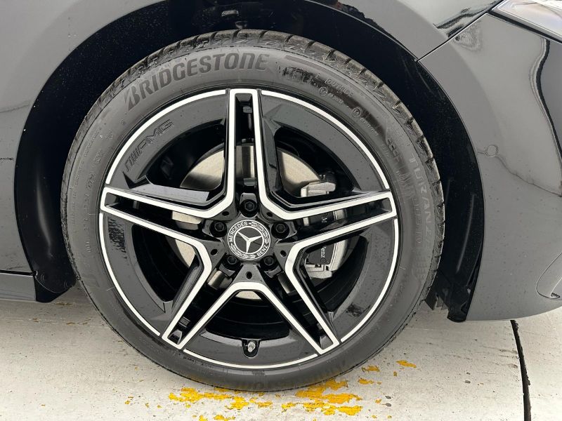 GuidiCar - MERCEDES BENZ Classe a 1 A 180 d Automatic AMG Line ADVANCED Nuovo
