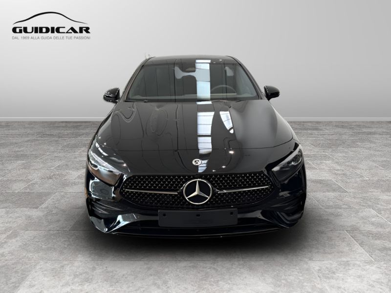 GuidiCar - MERCEDES BENZ Classe a 1 A 180 d Automatic AMG Line ADVANCED Nuovo