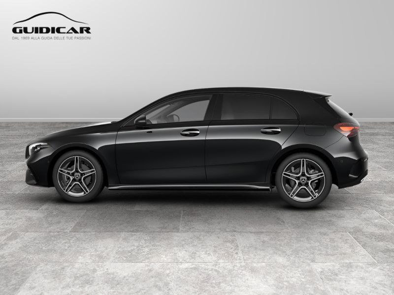 GuidiCar - MERCEDES BENZ Classe a 1 A 180 d Automatic AMG Line ADVANCED Nuovo