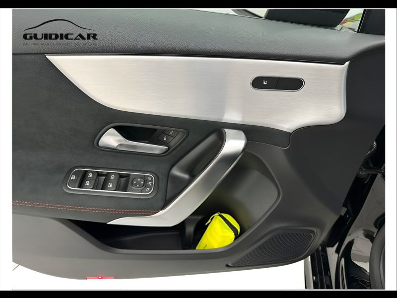GuidiCar - MERCEDES BENZ Classe a 1 A 180 d Automatic AMG Line ADVANCED Nuovo
