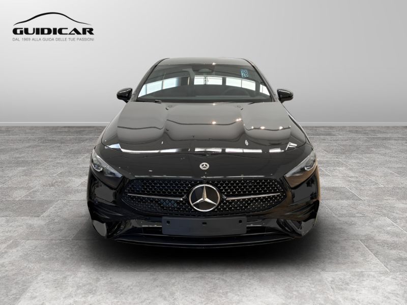 GuidiCar - MERCEDES BENZ Classe a 1 A 180 d Automatic AMG Line ADVANCED Nuovo