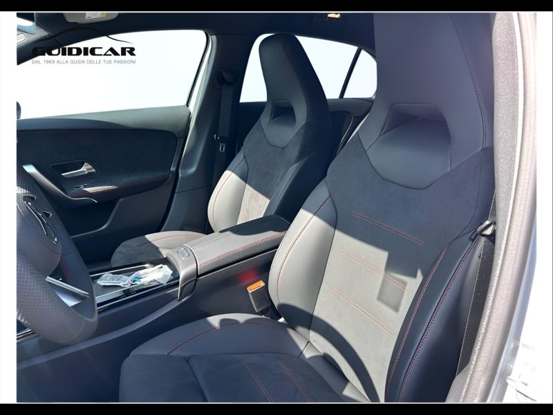 GuidiCar - MERCEDES BENZ Classe a 1 A 180 d Automatic AMG Line ADVANCED Nuovo