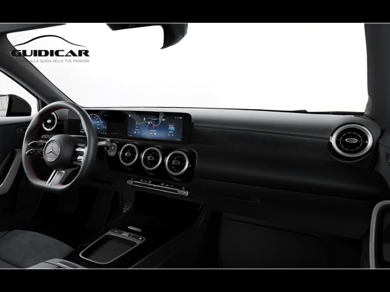 GuidiCar - MERCEDES BENZ Classe a 1 A 180 d Automatic AMG Line ADVANCED Nuovo