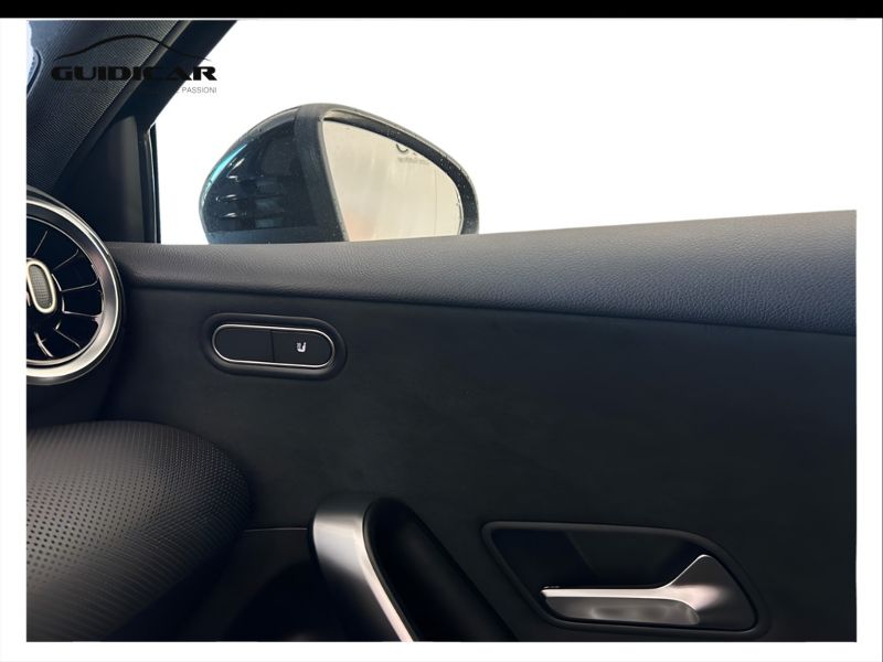GuidiCar - MERCEDES BENZ Classe a 1 A 180 d Automatic AMG Line ADVANCED Nuovo