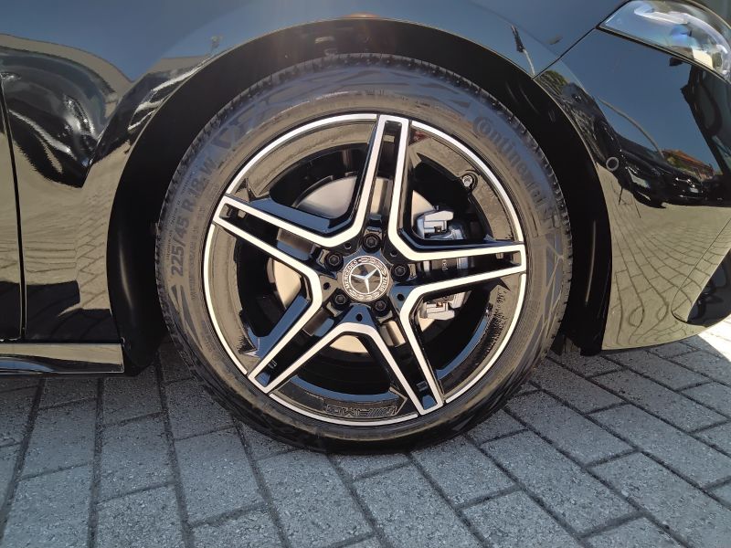 GuidiCar - MERCEDES BENZ Classe a 1 A 180 d Automatic AMG Line ADVANCED Nuovo