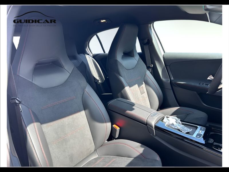 GuidiCar - MERCEDES BENZ Classe a 1 A 180 d Automatic AMG Line ADVANCED Nuovo