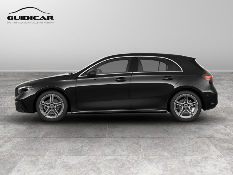 GuidiCar - MERCEDES BENZ Classe a 1 A 180 d Automatic AMG Line ADVANCED Nuovo