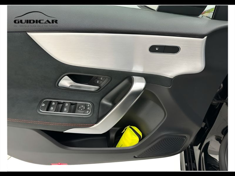 GuidiCar - MERCEDES BENZ Classe a 1 A 180 d Automatic AMG Line ADVANCED Nuovo