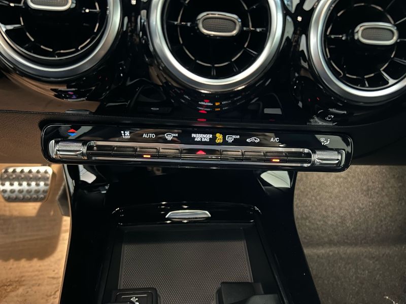 GuidiCar - MERCEDES BENZ Classe a 1 A 180 d Automatic AMG Line ADVANCED Nuovo