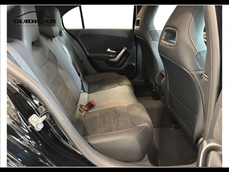 GuidiCar - MERCEDES BENZ Classe a 1 A 180 d Automatic AMG Line ADVANCED Nuovo