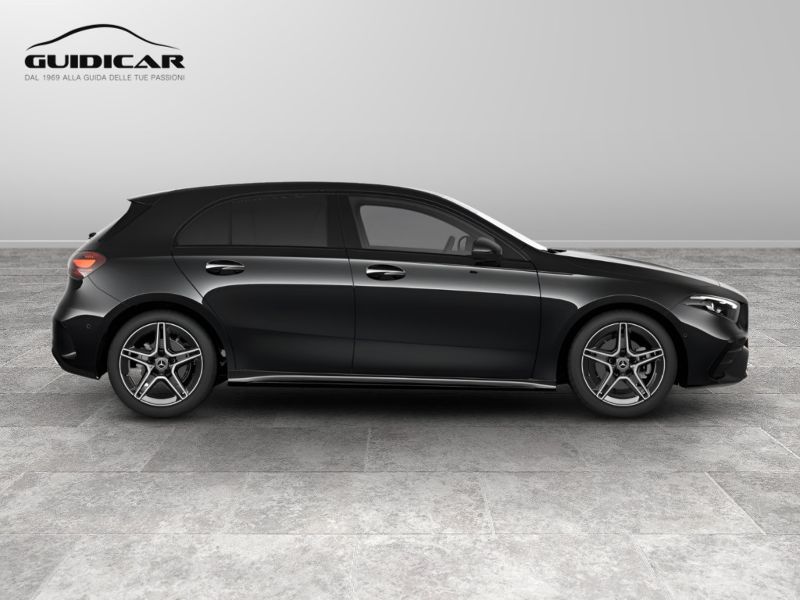 GuidiCar - MERCEDES BENZ Classe a 1 A 180 d Automatic AMG Line ADVANCED Nuovo