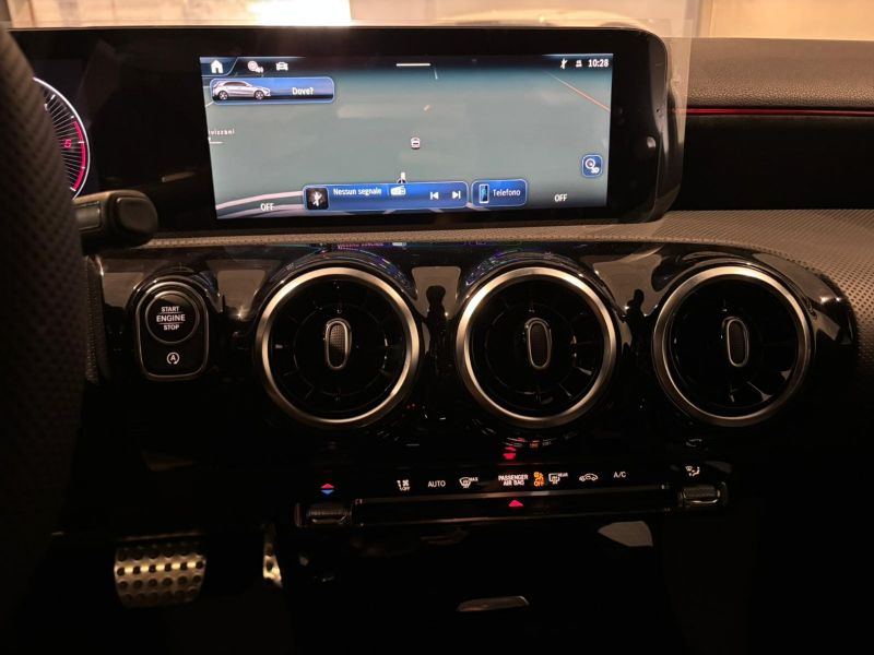 GuidiCar - MERCEDES BENZ Classe a 1 A 180 d Automatic AMG Line ADVANCED Nuovo