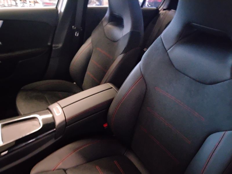 GuidiCar - MERCEDES BENZ Classe a 1 A 180 d Automatic AMG Line ADVANCED Nuovo