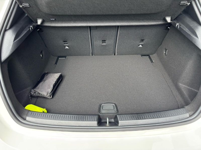 GuidiCar - MERCEDES BENZ Classe a 1 A 180 d Automatic AMG Line ADVANCED Nuovo