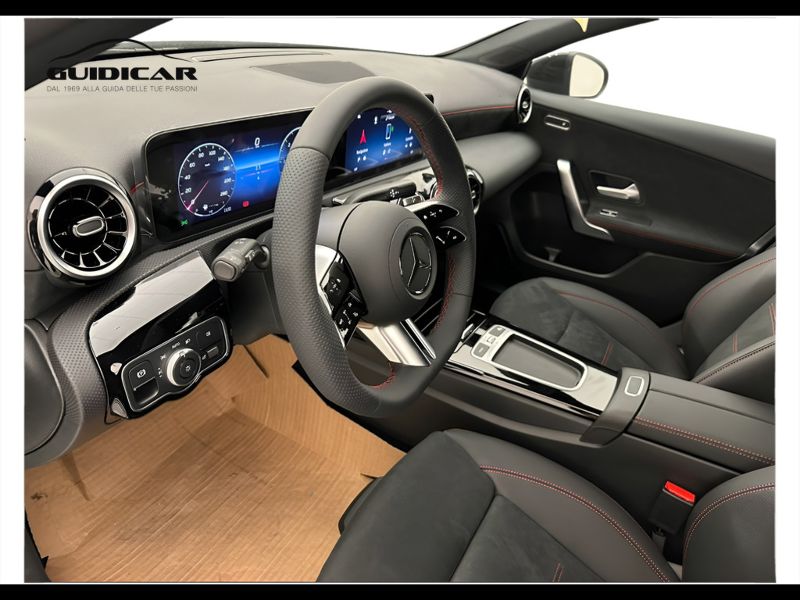 GuidiCar - MERCEDES BENZ Classe a 1 A 180 d Automatic AMG Line ADVANCED Nuovo