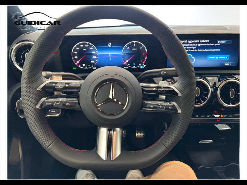 GuidiCar - MERCEDES BENZ Classe a 1 A 180 d Automatic AMG Line ADVANCED Nuovo
