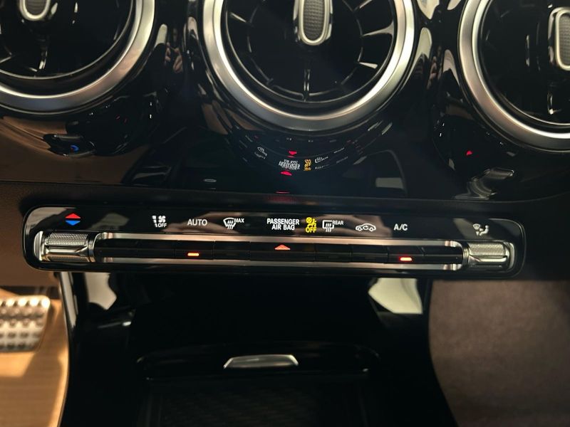 GuidiCar - MERCEDES BENZ Classe a 1 A 180 d Automatic AMG Line ADVANCED Nuovo