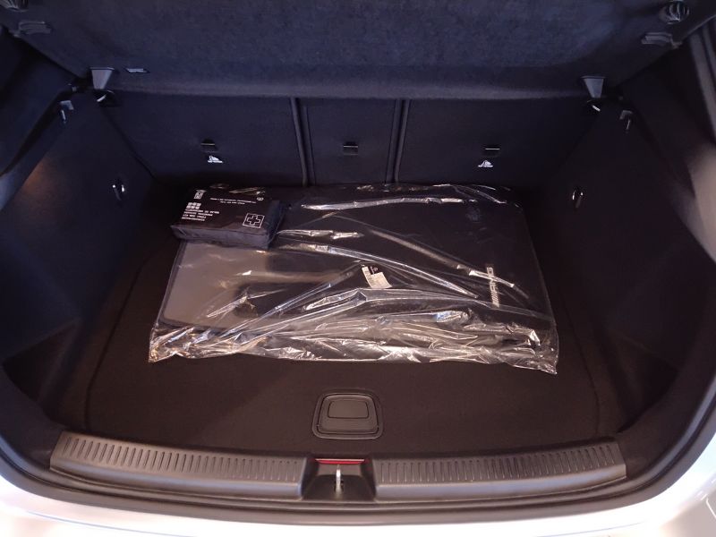 GuidiCar - MERCEDES BENZ Classe a 1 A 180 d Automatic AMG Line ADVANCED Nuovo