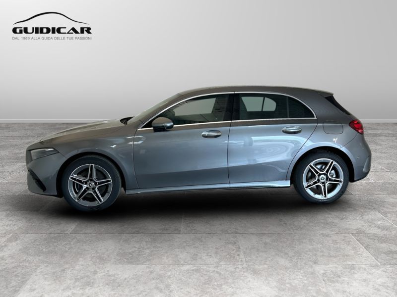 GuidiCar - MERCEDES BENZ Classe a 1 A 250 e con tecnologia ibrida EQ AMG Line ADVANCED PLUS Nuovo