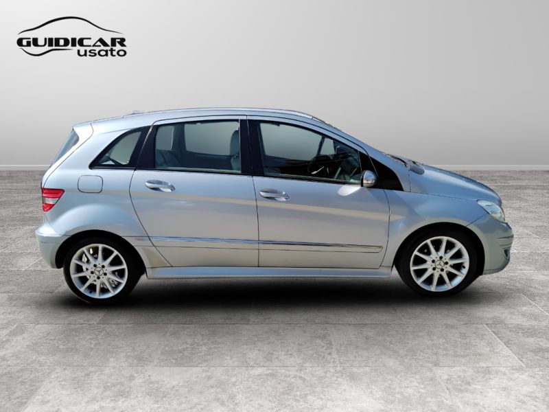 GuidiCar - Mercedes Classe b 2007 B 200 cdi Sport Usato