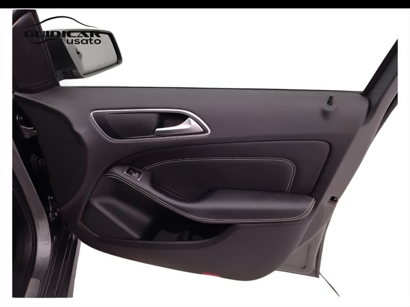 GuidiCar - Mercedes Classe b 2018 B 180 d (cdi) Executive auto FL E6 Usato