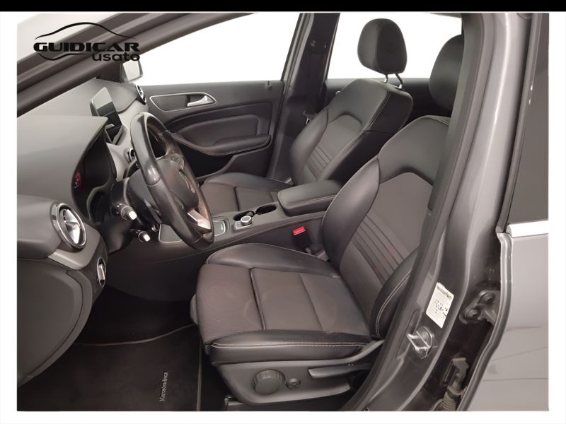 GuidiCar - Mercedes Classe b 2018 B 180 d (cdi) Executive auto FL E6 Usato