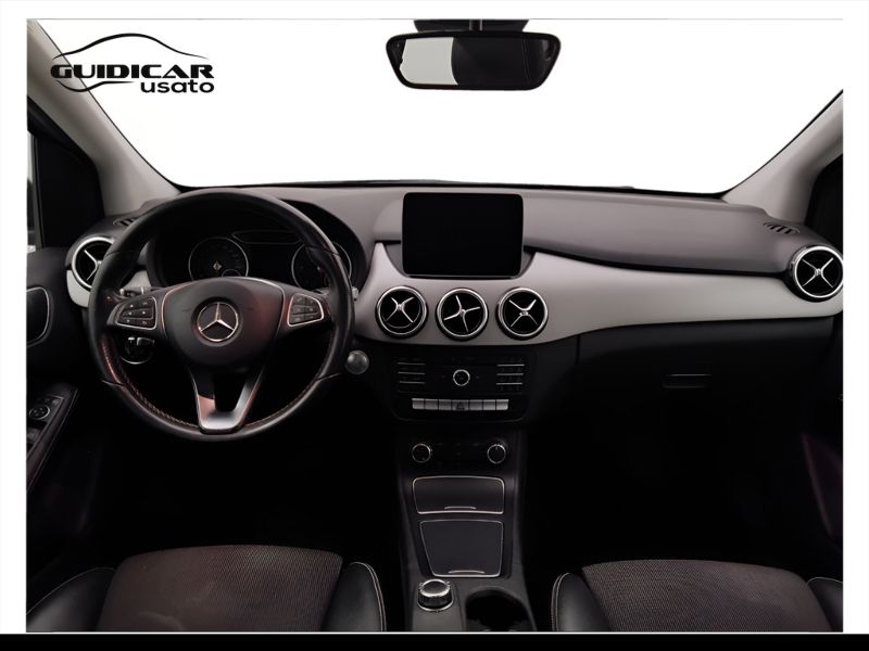 GuidiCar - Mercedes Classe b 2018 B 180 d (cdi) Executive auto FL E6 Usato