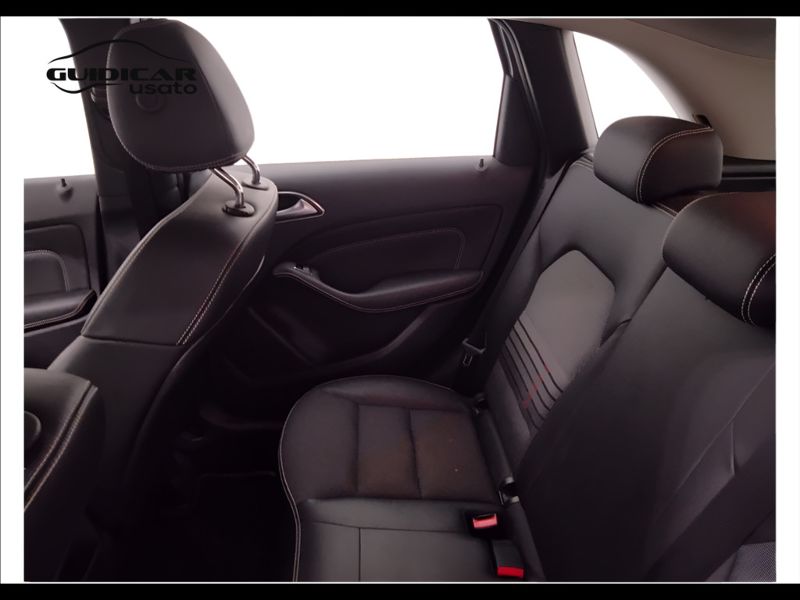GuidiCar - Mercedes Classe b 2018 B 180 d (cdi) Executive auto FL E6 Usato