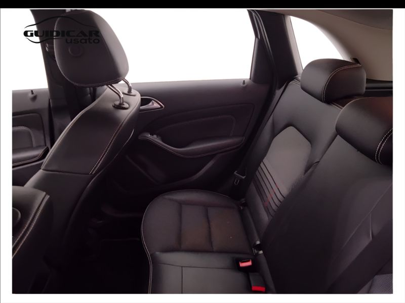 GuidiCar - Mercedes Classe b 2018 B 180 d (cdi) Executive auto FL E6 Usato