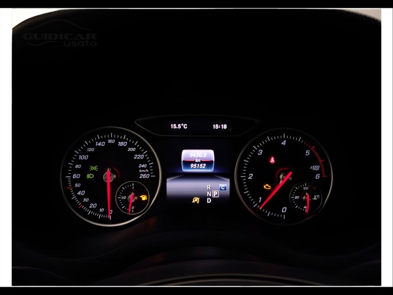 GuidiCar - Mercedes Classe b 2017 B 180 d (cdi) Premium auto FL E6 Usato