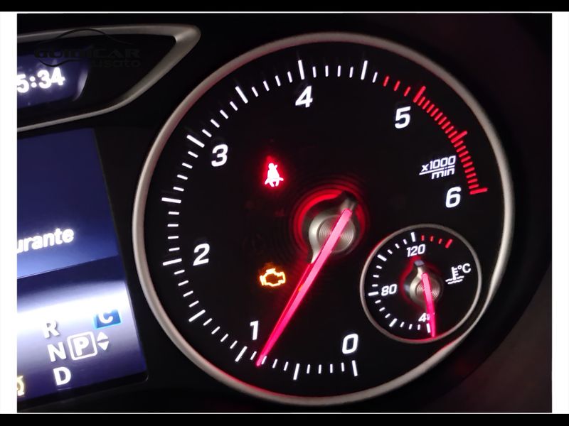 GuidiCar - Mercedes Classe b 2017 B 180 d (cdi) Premium auto FL E6 Usato