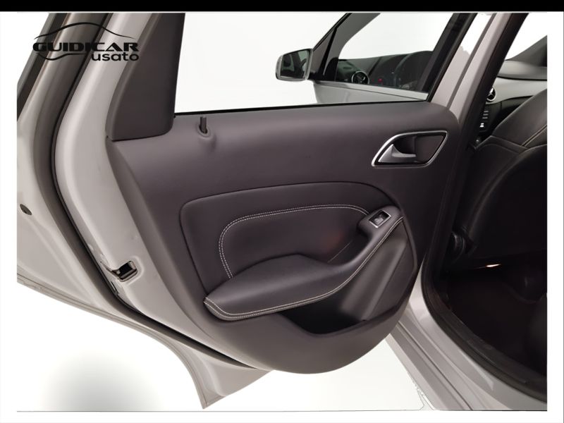 GuidiCar - Mercedes Classe b 2017 B 180 d (cdi) Premium auto FL E6 Usato
