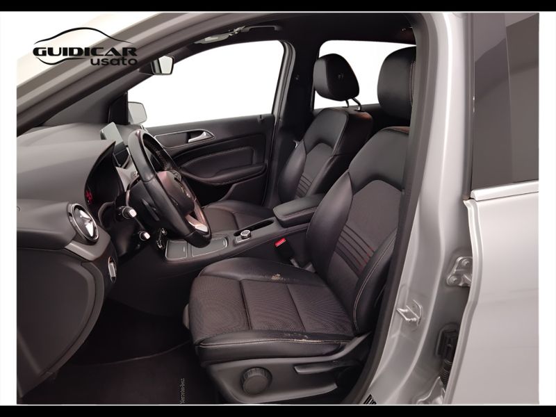 GuidiCar - Mercedes Classe b 2017 B 180 d (cdi) Premium auto FL E6 Usato