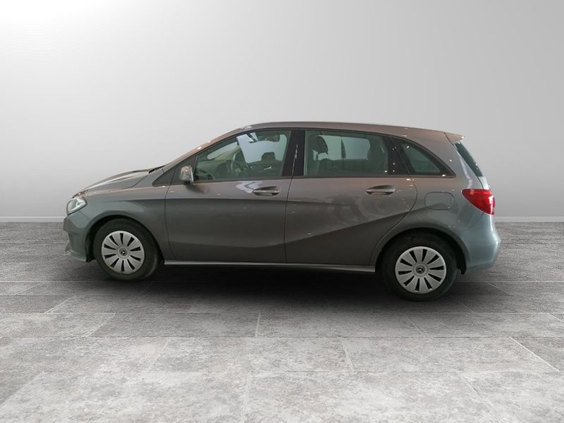 GuidiCar - Mercedes Classe B     (T246) B 180 Executive
