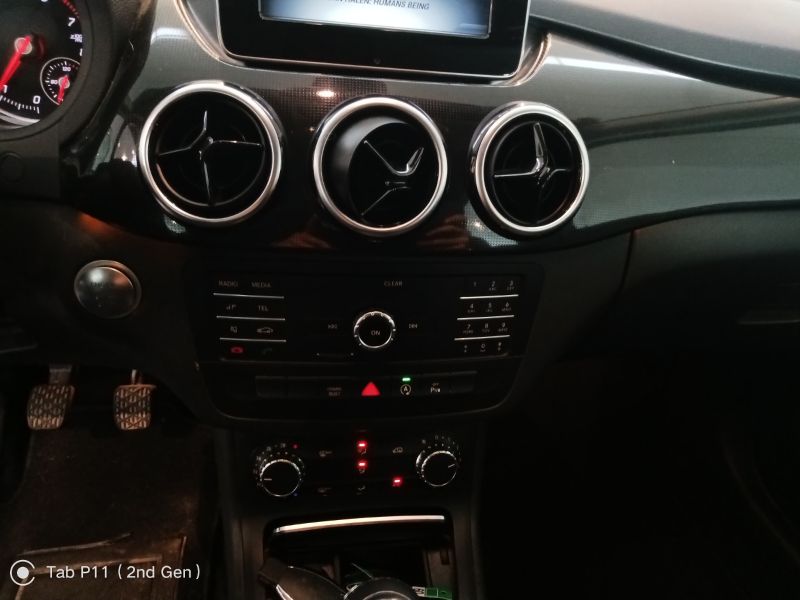 GuidiCar - Mercedes Classe B     (T246) B 180 Executive