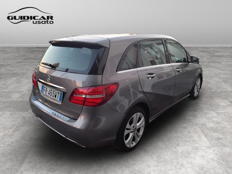 GuidiCar - Mercedes Classe b 2018 B 200 d Sport Next auto Usato