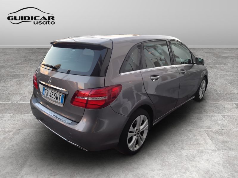 GuidiCar - Mercedes Classe b 2018 B 200 d Sport Next auto Usato