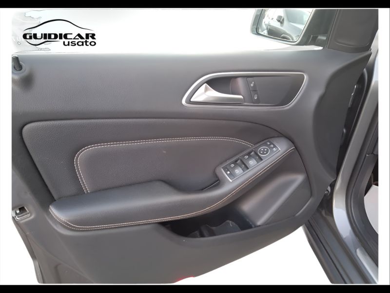 GuidiCar - Mercedes Classe b 2018 B 200 d Sport Next auto Usato