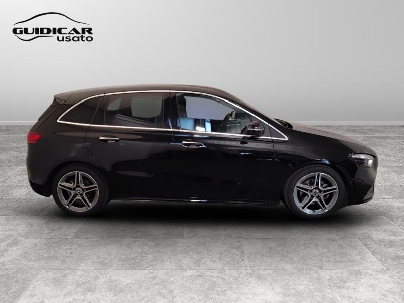 GuidiCar - Mercedes Classe b 2025 B 180 d Advanced Plus AMG Line auto Usato