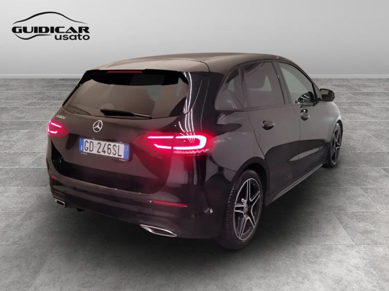 GuidiCar - Mercedes Classe b 2021 B 180 d Premium auto Usato