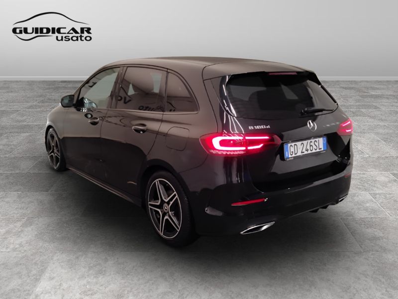 GuidiCar - Mercedes Classe b 2021 B 180 d Premium auto Usato