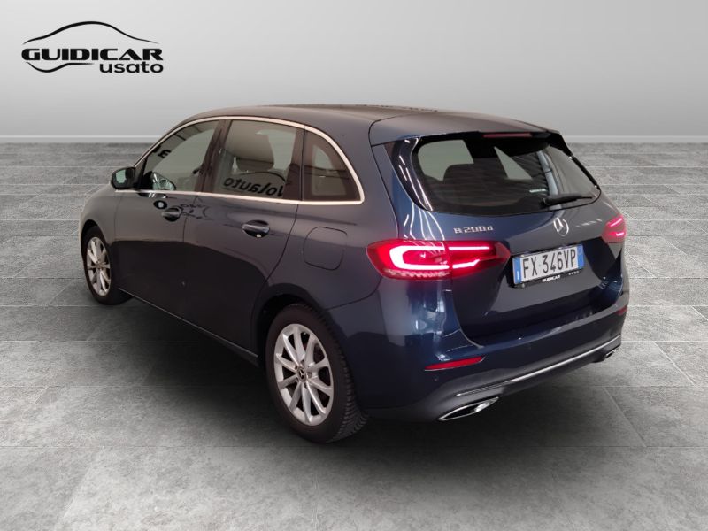 GuidiCar - Mercedes Classe b 2019 B 200 d Sport Plus auto Usato