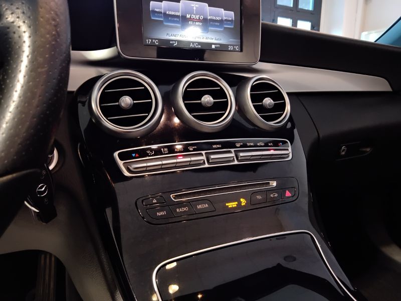 GuidiCar - Mercedes Classe C 2017 C Cabrio 220 d Sport 4matic auto Usato