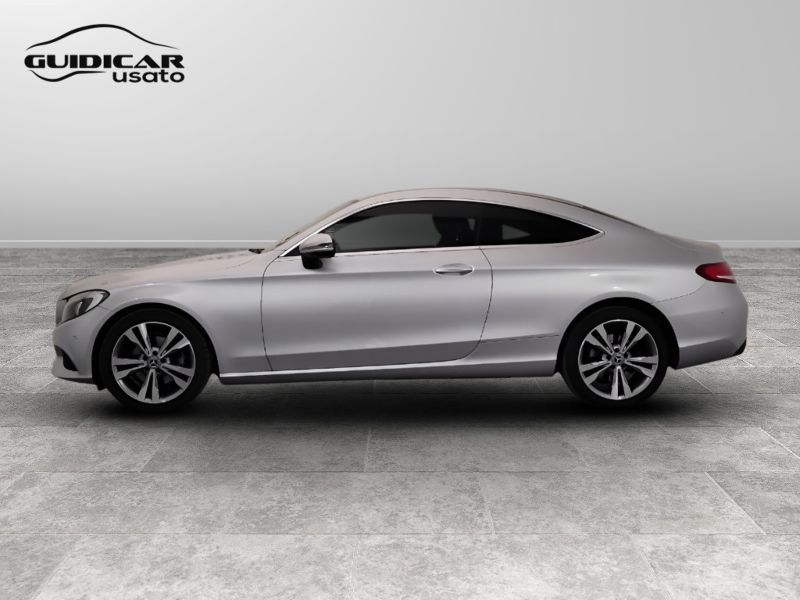 GuidiCar - Mercedes Classe C 2017 C Coupe 220 d Premium 4matic auto Usato