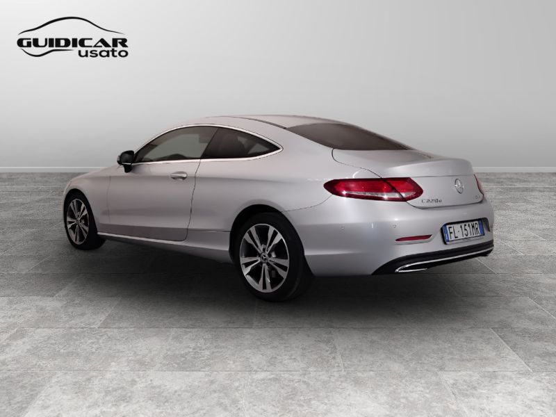 GuidiCar - Mercedes Classe C 2017 C Coupe 220 d Premium 4matic auto Usato