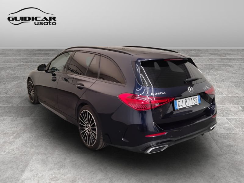 GuidiCar - Mercedes Classe C 2022 C SW 220 d mhev Premium auto Usato