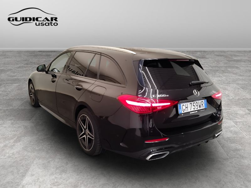 GuidiCar - Mercedes Classe C 2022 C SW 300 e phev Premium auto Usato