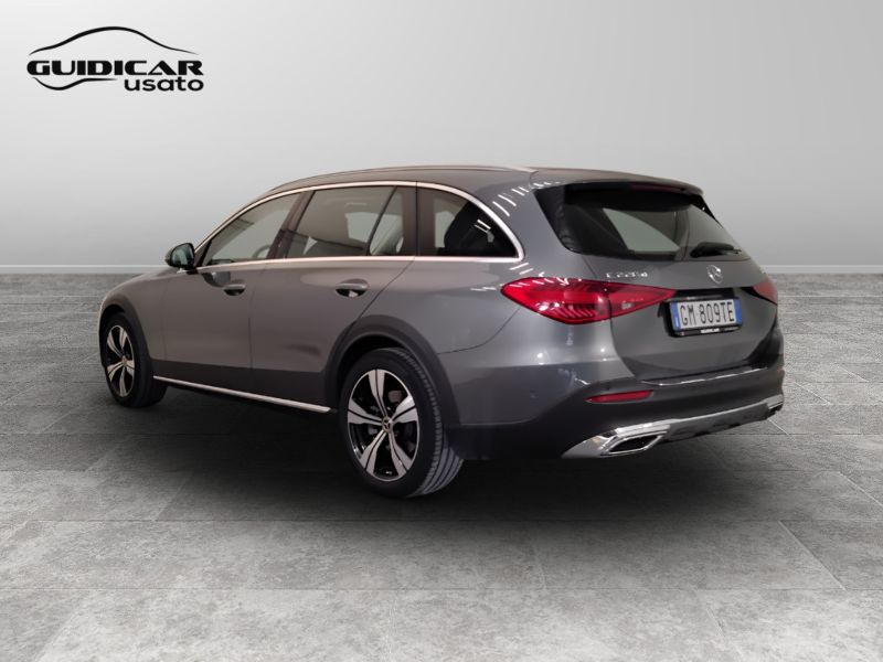 GuidiCar - Mercedes Classe C 2023 C SW All-Terrain 220 d mhev Premium 4matic auto Usato